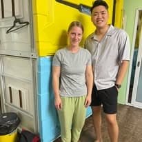 Happy guest enjoying their stay at Pelangi Capsule Hostel Johor Bahru - photo 10