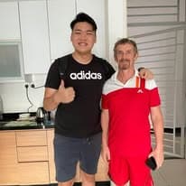 Happy guest enjoying their stay at Pelangi Capsule Hostel Johor Bahru - photo 12