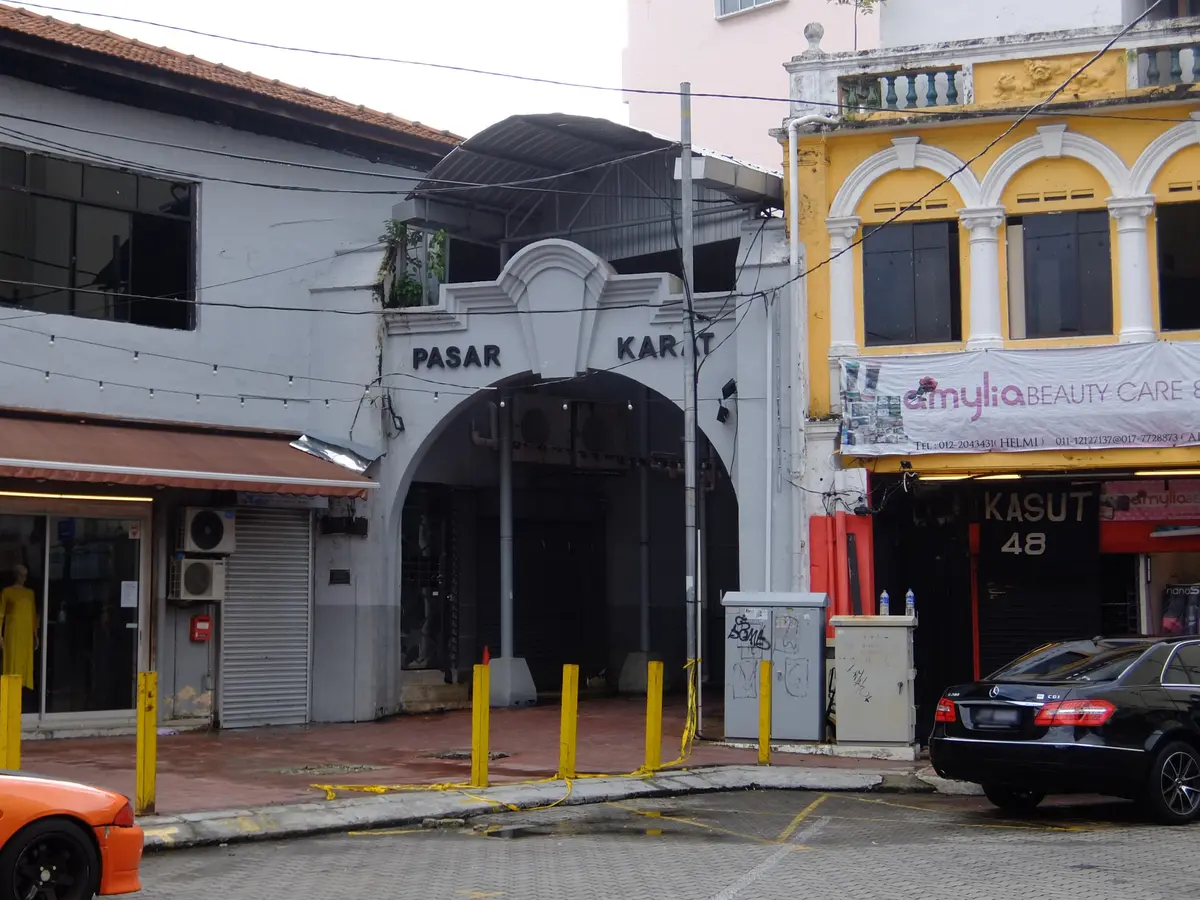 Karat Market, a Malaysian night flea market similar to Pasar Karat in Johor Bahru