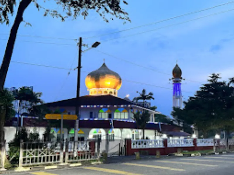 Sultan Abu Bakar Mosque - Heritage destination near Johor Bahru